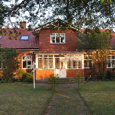 Villa Sandby B&B Borrby Eksteriør bilde