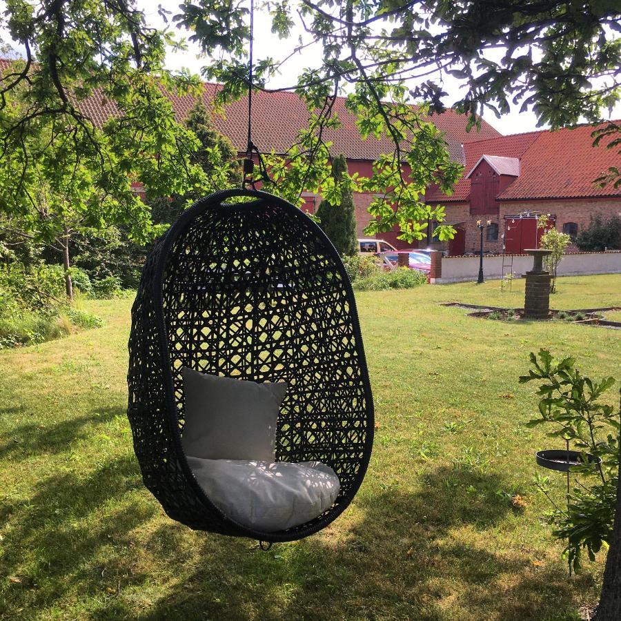 Villa Sandby B&B Borrby Eksteriør bilde